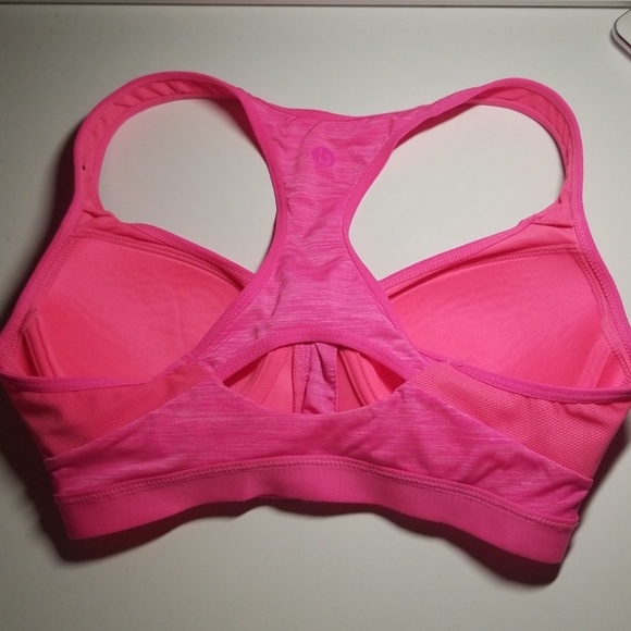 Yoga bra with front zipper closer - Picture 3 of 6